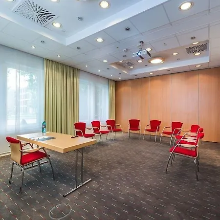 Novina Wohrdersee Nurnberg Hotel 4*