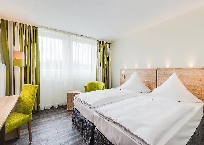 Novina Wohrdersee Nurnberg 4*