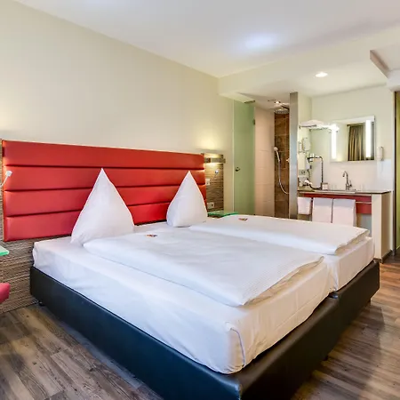 Novina Wohrdersee Nurnberg Hotel 4*