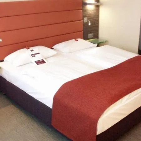 Szálloda Novina Wohrdersee Nurnberg 4*