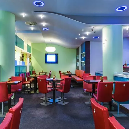 Novina Wohrdersee Nurnberg 4*